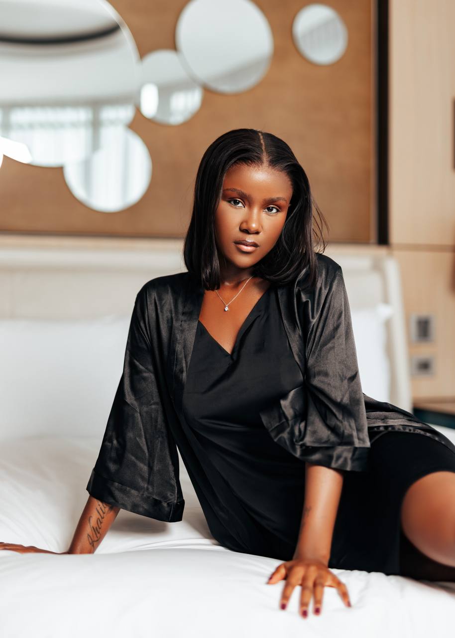 Noire Femme Nightwear